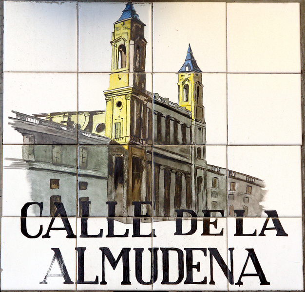 Calle de la Almudena