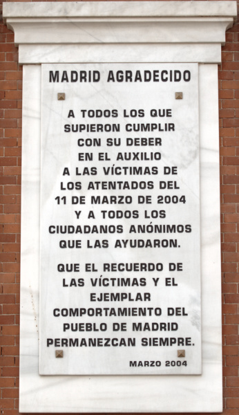 Placa sobre los atentados del 11M