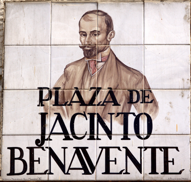 Plaza de Jacinto Benavente