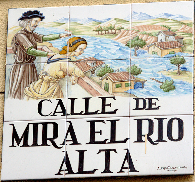 Calle de Mira el Río Alta